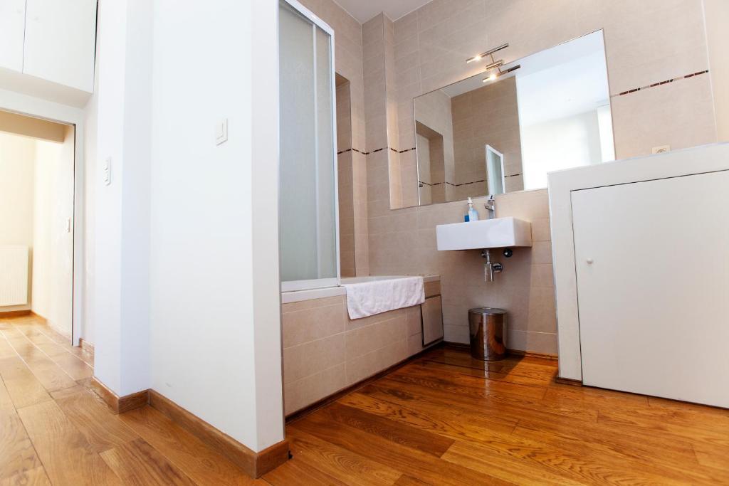 Louise Uptown Apartments Брюссель Номер фото