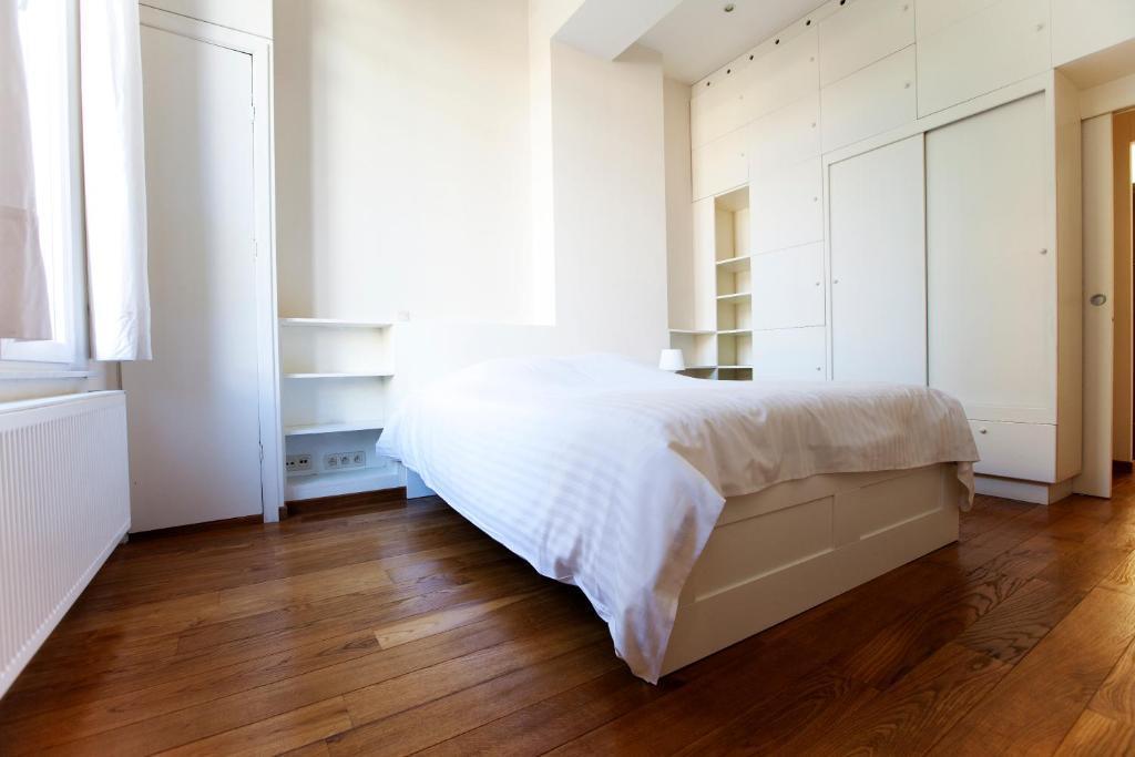 Louise Uptown Apartments Брюссель Номер фото