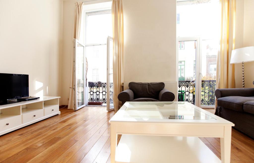 Louise Uptown Apartments Брюссель Екстер'єр фото