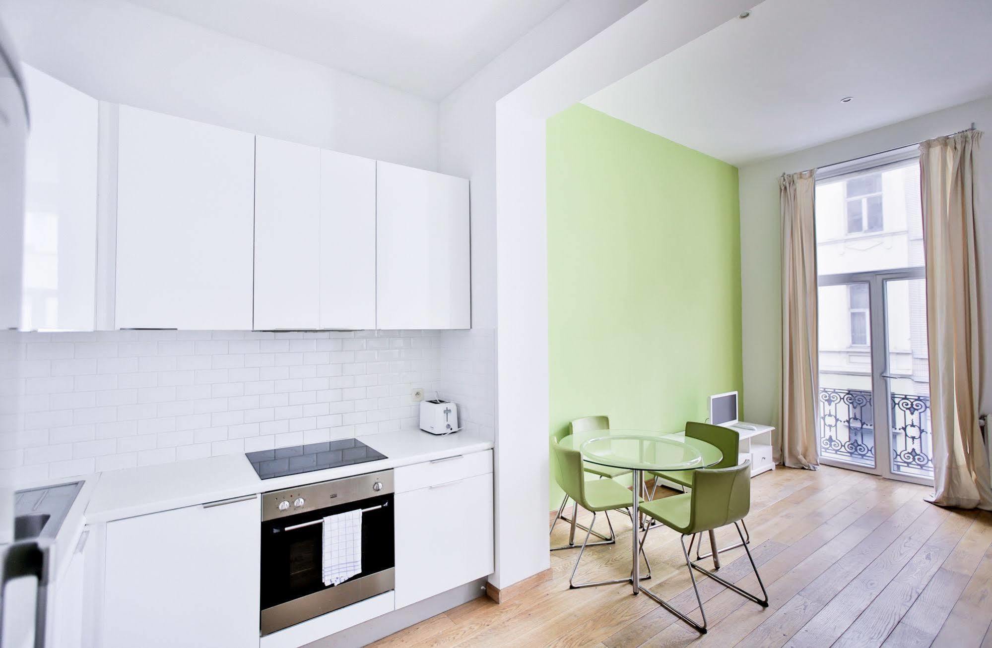 Louise Uptown Apartments Брюссель Екстер'єр фото