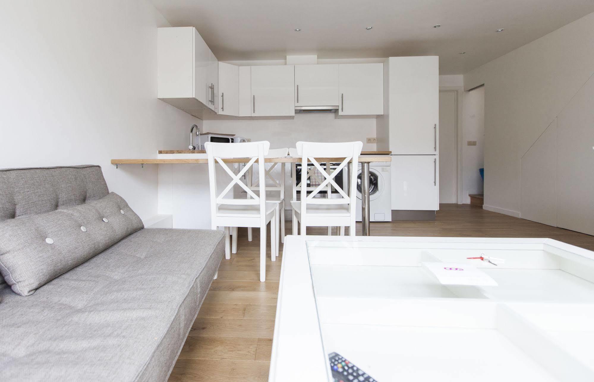 Louise Uptown Apartments Брюссель Екстер'єр фото